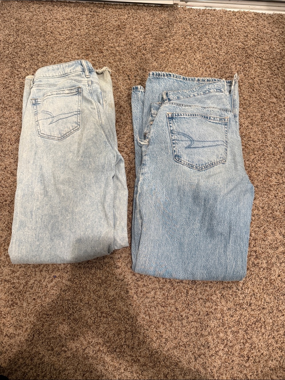 American Eagle Outfitters Light Blue Straight Leg Jeans